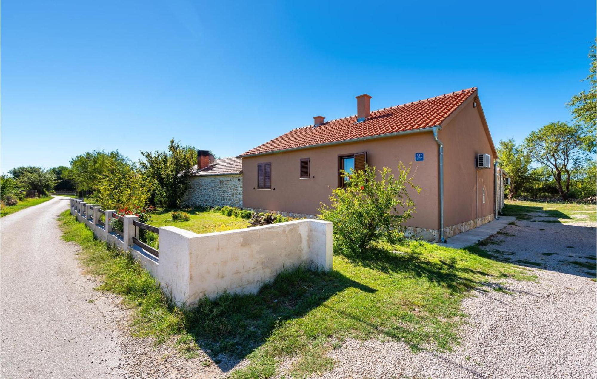 Beautiful Home In Benkovac With Kitchen Luaran gambar